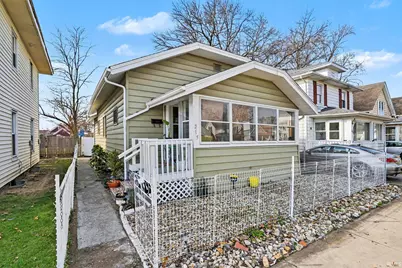 215 W Broadway Street, Mishawaka, IN 46545 - Photo 2