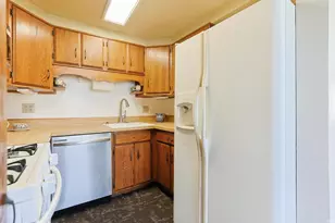 104 S Tuxedo Dr, South Bend, IN 46615 - Photo 10