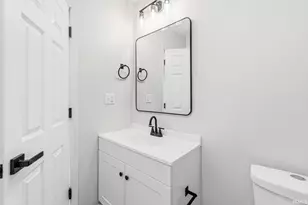 1002 E Broadway St, Mishawaka, IN 46545 - Photo 20