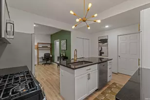 1118 E Bowman St, South Bend, IN 46613 - Photo 6