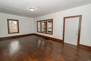 626 E Dubail Ave, South Bend, IN 46613 - Photo 4