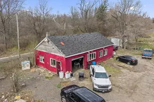 24585 Fillmore Rd, South Bend, IN 46619 - Photo 14