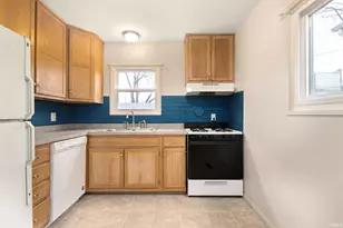 2611 Delaware St, Mishawaka, IN 46544 - Photo 4