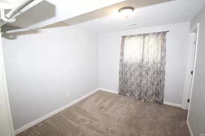 1820 Woodland Drive, Elkhart, IN 46514 - Photo 8