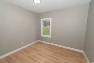 55301 Fairview Ave, South Bend, IN 46628 - Photo 18