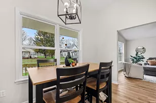 1123 Bissell St, South Bend, IN 46617 - Photo 8