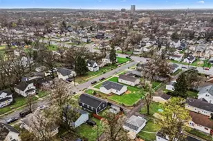 1123 Bissell St, South Bend, IN 46617 - Photo 26