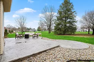 1813 Amberwood Dr, Goshen, IN 46526 - Photo 4