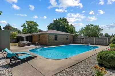 2121 E Madison Street, South Bend, IN 46617 - Photo 10