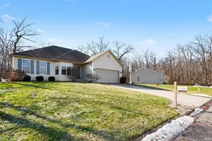 55331 Falling Waters Ct, Elkhart, IN 46514 - Photo 4