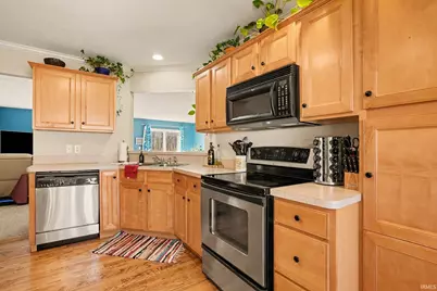 55331 Falling Waters Court, Elkhart, IN 46514 - Photo 8