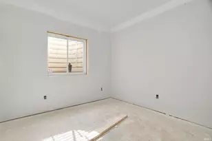 1239 Echoes Cir, South Bend, IN 46617 - Photo 22