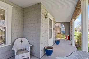 402 Parkovash Ave, South Bend, IN 46617 - Photo 22