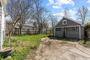 402 Parkovash Ave, South Bend, IN 46617 - Photo 20