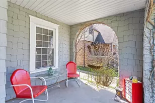 402 Parkovash Ave, South Bend, IN 46617 - Photo 2