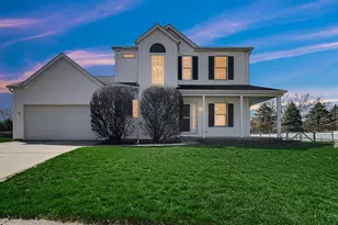 11532 Catlin Bridge Ct, Granger, IN 46530 - Photo 4