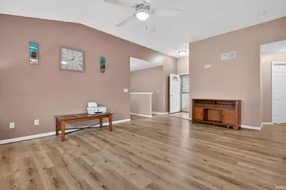 509 Shepherds Way, Osceola, IN 46561 - Photo 8