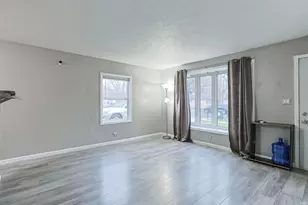 2122 N Elmer St, South Bend, IN 46628 - Photo 4