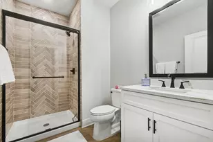 1010 Corby Blvd, South Bend, IN 46617 - Photo 24