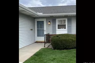 1405 Berkley Cir, Mishawaka, IN 46544 - Photo 2