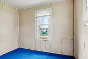 1933 S Lafeyette Blvd, South Bend, IN 46613 - Photo 10