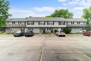 652 Northgate Cir, Rochester, IN 46975 - Photo 8