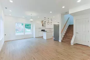 4024 Addison St, South Bend, IN 46614 - Photo 4