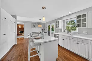 15891 S Lakeshore Dr, Granger, IN 46530 - Photo 8