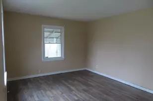 2824 Calhoun St, South Bend, IN 46628 - Photo 2