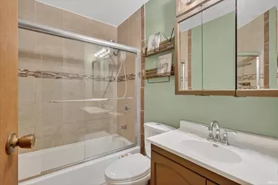 4024 Glenview Drive, South Bend, IN 46628 - Photo 12