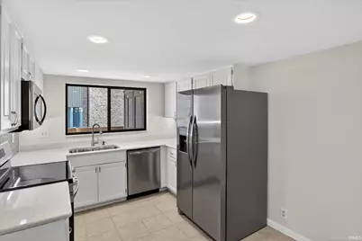 1447 Wildflower Way #202, South Bend, IN 46617 - Photo 14