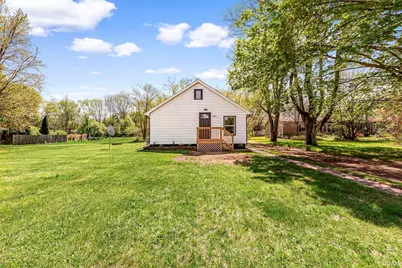 745 E 18th Street, Mishawaka, IN 46544 - Photo 26