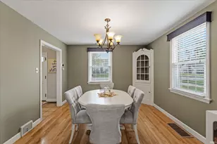 1706 McKinley Ave, South Bend, IN 46617 - Photo 8