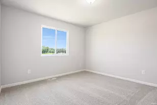 901 Breezewood Dr, Lakeville, IN 46536 - Photo 14