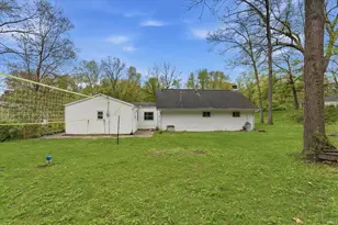 26281 Stroup St, South Bend, IN 46628 - Photo 22