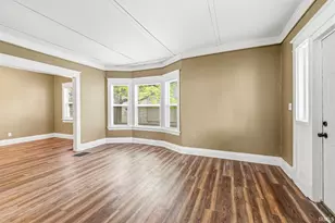 1310 Kinyon St, South Bend, IN 46616 - Photo 6
