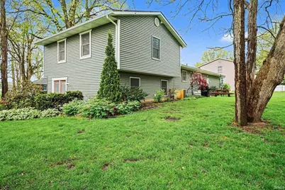 24537 Green Valley Parkway, Elkhart, IN 46517 - Photo 18