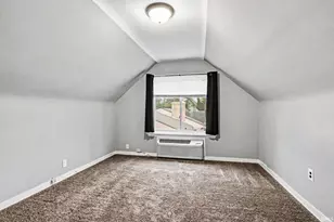 2226 Beverly Pl, South Bend, IN 46616 - Photo 8
