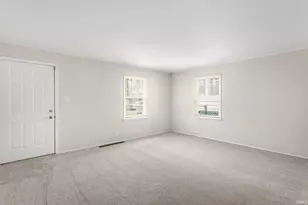 1414 Wilber St, South Bend, IN 46628 - Photo 4