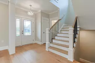 637 E Lincolnway, Mishawaka, IN 46544 - Photo 2