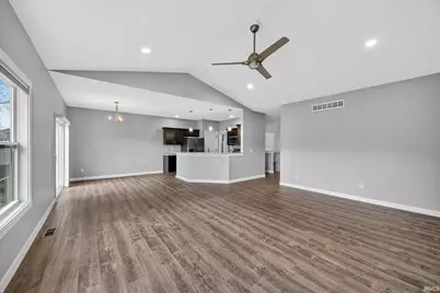 54715 Pierre Trails Drive, Osceola, IN 46561 - Photo 4