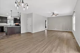 1508 Evergreen Pl, Elkhart, IN 46514 - Photo 12