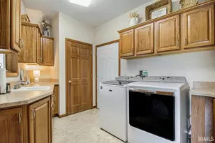 8173 E Walnut Rdg, New Carlisle, IN 46552 - Photo 12