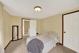 1846 College St, South Bend, IN 46628 - Photo 20