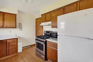 612 W 14th St, Mishawaka, IN 46544 - Photo 6