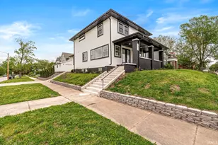 601 Howard St, South Bend, IN 46617 - Photo 2