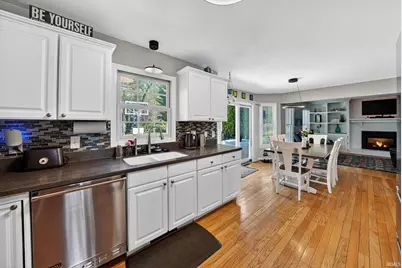 18101 Burton Drive, South Bend, IN 46637 - Photo 10
