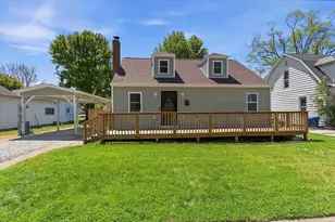 706 Jackson St, Walkerton, IN 46574 - Photo 1