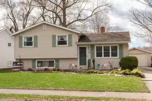 1715 Sterling Dr, South Bend, IN 46635 - Photo 1