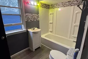 502 S 32nd St, South Bend, IN 46615 - Photo 8